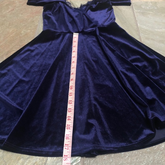 Lulu’s Midnight Blue Velvet Dress - Picture 10 of 11